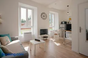 Studio meublé en face des Thermes - Image 1