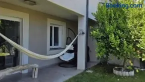 Location Vias - Image 1