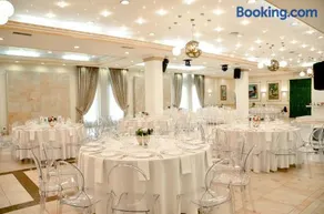 Hotel Continental - Image 2