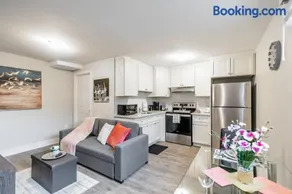 1BR Basement Condo - James Street - Image 1