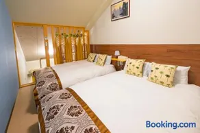 HOTEL AARON通天東 - Image 1