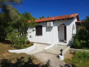 Kaiti Villa 4 - Image 2