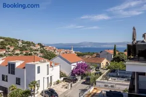 Golden Sunset Sutivan - Exclusive 4-Star Apartment - Image 4