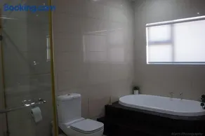 Point Bastille Penthouse - Image 2