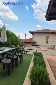 Casa Rural Aires de Mondalindo - Image 1