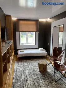 Karula Stay - 2 Bedroom City Centre Apartment - Image 4
