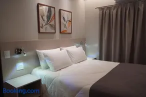 Real Palace Hotel - Image 2