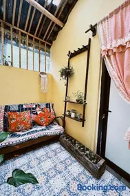 Maison de Hill Home - Image 5