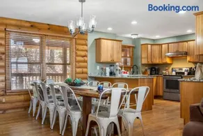 Hideaway Lodge - Image 5