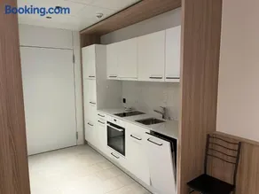 Modern Comfort Suite - Image 3
