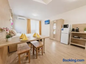 Amulett Studios Apartment - Image 3