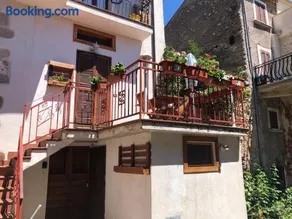 Grottino Apartment Parco Velino Sirente - Image 1
