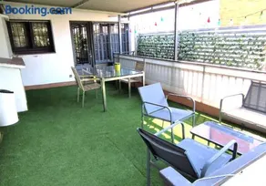 Apartamento entero con terraza en el centro de Rubí - Image 2