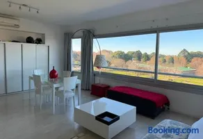 Luxurious apartment in an exclusive and private complex in PuertoMadero - Image 2