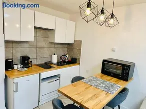 Lion Apartment - Image 1