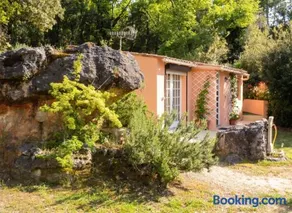 Maison charmante à Montauroux avec jacuzzi et vue - Image 1