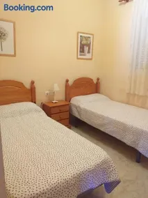 Apartamentos El Canaret - Image 1