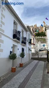 La casita de la plaza - Image 1