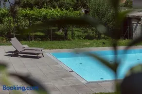 Dream Getaway Apartment with Jacuzzi and Pool - Image 2