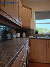Flat in centre of Strokestown - Image 3