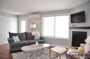 Apartment in Prince Edward County - 'Suite Spot' - Image 2