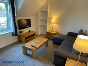 Premier Apartment D - Image 3