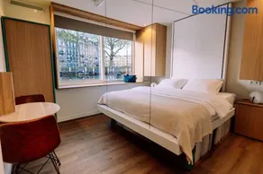The Amsterdam Houseboat Family - de Jordaan Brand New Houseboat! - Image 1
