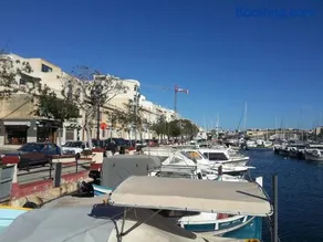 Seaside Apartment - Image 1