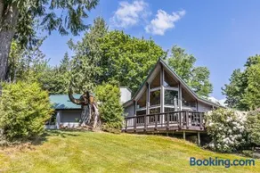 Forest Retreat with Sauna, Fireplace, Firepit & BBQ - Image 2