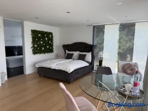 Deluxe Doppelzimmer mit Pool und Aussicht - Image 2