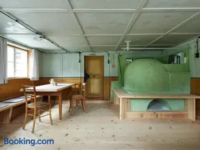 Floras Haus Hostel - Image 4