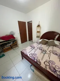 Ancuri retreat with backyard and barbecue area - Image 2