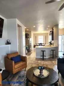 StarLuxe Stay and Play - Image 3