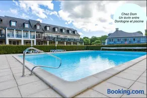 *A setting between Dordogne and swimming pool* - Image 2