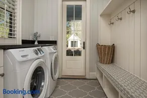 4 Bedroom Wilson Village Home 5036 - Image 3