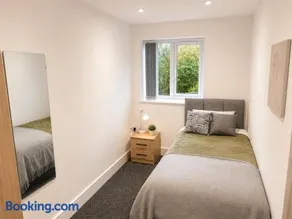 Stylish Apartment Near EMA, Donington & Boots HQ 5 - Image 4
