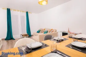 Appartement Jelyad Mallard Premium Vue Lac Parking privé 6 personnes à 10 minutes de Disneyland - Image 2