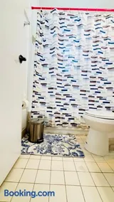 Apt 202 Near Cruise Port, 5 Min to Downtown, 4 Min to Trains, 14Min to Airp - Image 3
