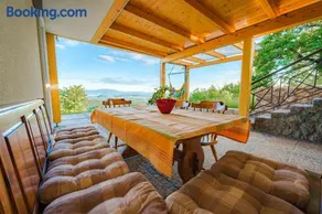 Villa Zupan with Hot Tub - Image 2