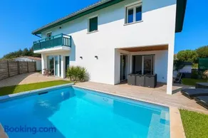 Villa d'exception avec piscine chauffée à Guéthary - Image 1