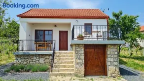Jera Pince és Vendégház - Image 3