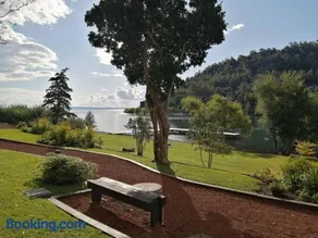 Exclusivo depto en Parque Pinares primera línea lago - Image 1