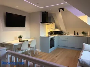 Oak House Loft - Image 2