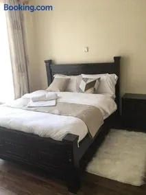Silver Habor Apartments - Image 4