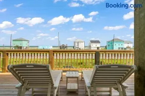 Breezy Daze – Beach Vibes Ocean Air - Image 2