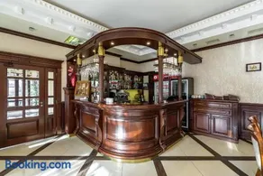 Status Hotel - Image 5