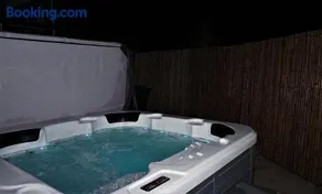 Sheep Dip Cottage - 5* Cyfie Farm, with log burner and private hot tub - Image 2