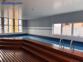Apto Batel com Piscina para 4 pessoas 01 Vaga - Image 2