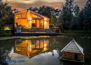 Woad Mill Lakeside Lodges - Image 3