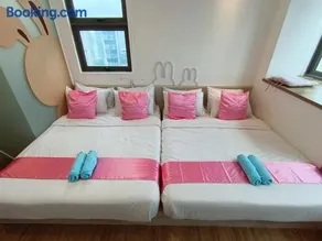 KL Sentral, Kuala Lumpur, 4 pax Family Merdeka 118 Nice View, , Sky Pool - Image 2